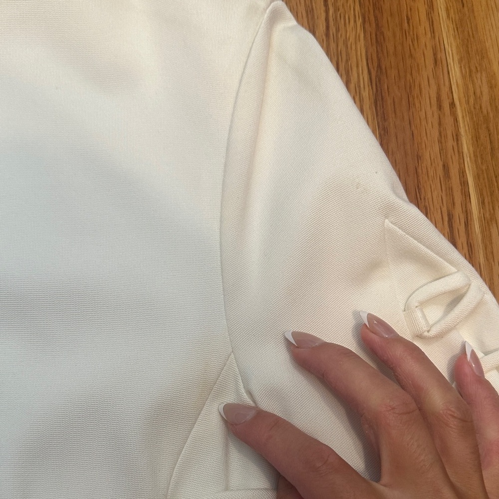 Cushnie Et Ochs Elegant White Dress with Side Lace-Up Detail - Picture 4 of 7